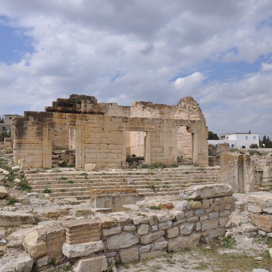 Grand monument byzantin à trois portes