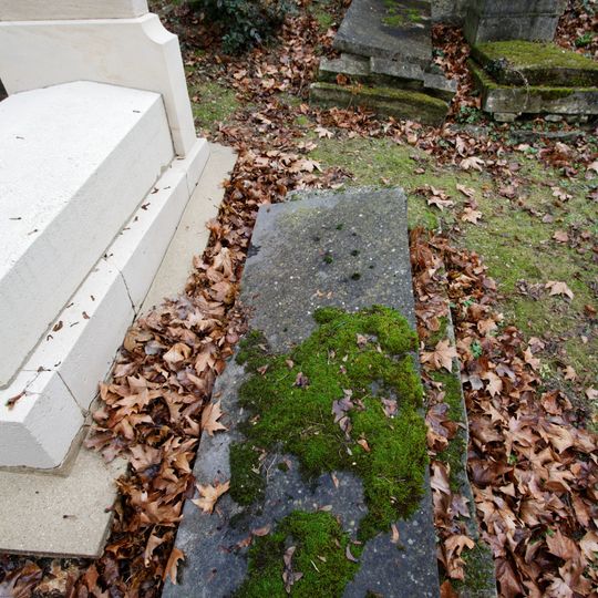 Grave of Unidentified24