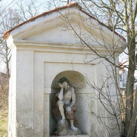 Kaplička v ulici Ke Klenči v Roudnici nad Labem