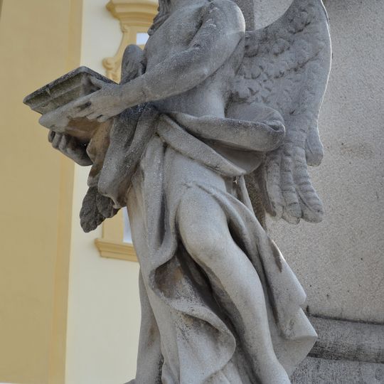 Trojičný stĺp, socha