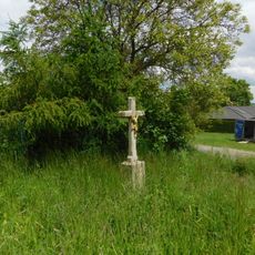 Kříž u rozcestí v západní části Kosova