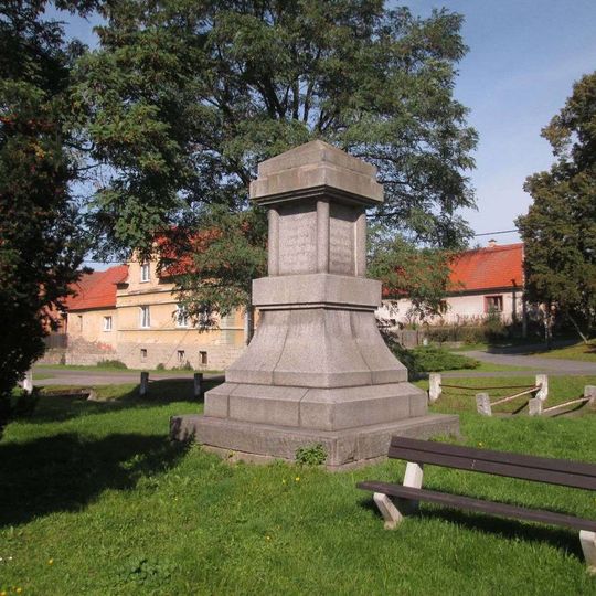 Pomník padlým v Krtech