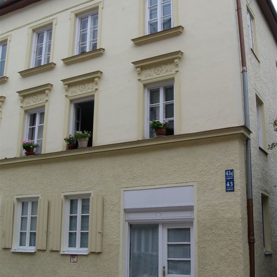 Vorstadthaus
