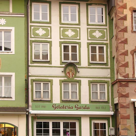 Wohnhaus und Café