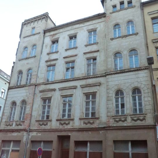 Wohnhaus in geschlossener Bebauung, Eckhaus Struvestraße 7