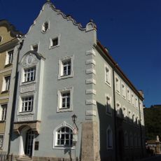 Ehemaliges Zollamt, jetzt Wohn- und Bürogebäude