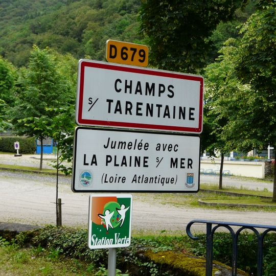 Champs-sur-Tarentaine-Marchal