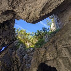 Dreifensterhöhle im Langgraben