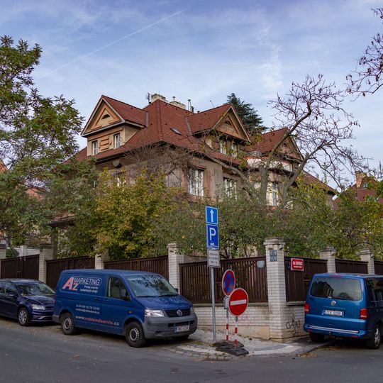 Vila v kolonii Svoboda, Na Šafránce 1764/11