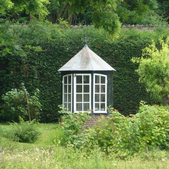 Kasteel Genbroek: westelijke volière