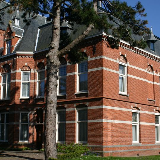 Pastorie van de Sint-Willibrorduskerk