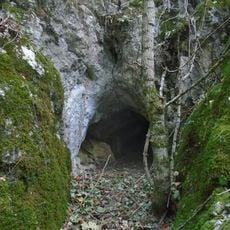 Szádvári Cave