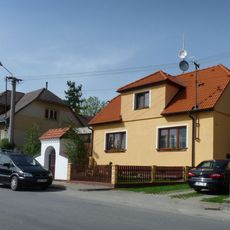 Výklenková kaplička