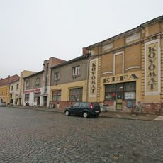 Kasárna jednoduchá náměstí Boženy Němcové 220 a torzo Jaroměřské brány