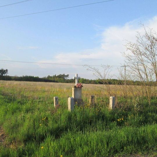 Kříž u silnice nad Ostrovem u Stříbra