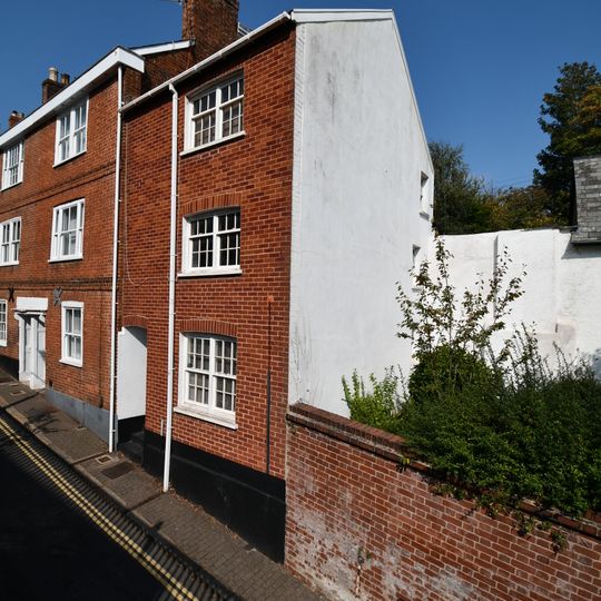 35, Lower North Street