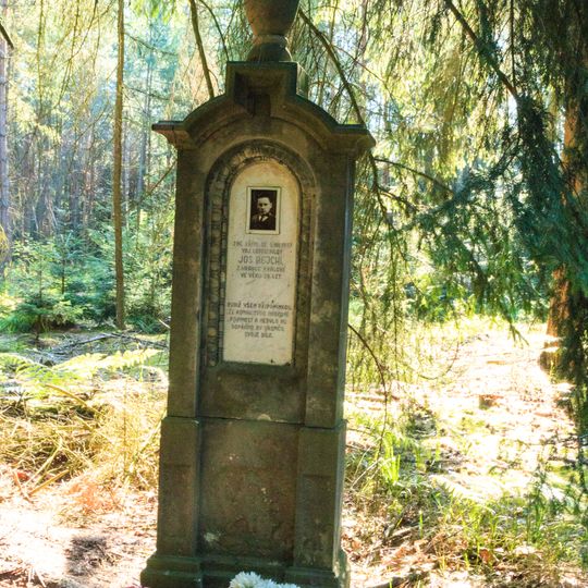 Pomník u Oboreckého rybníka