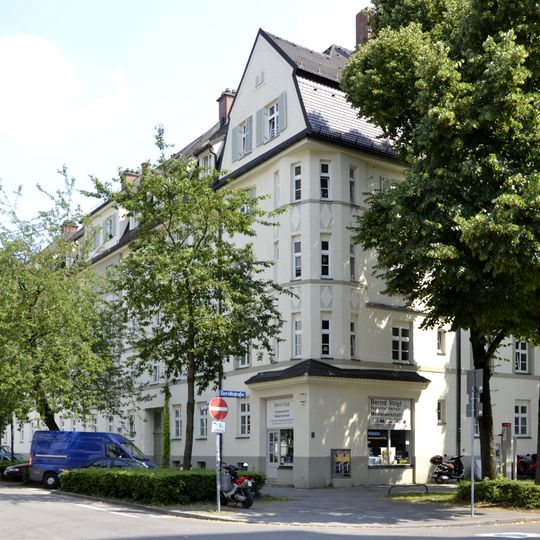 Teil einer barockisierenden Wohnanlage