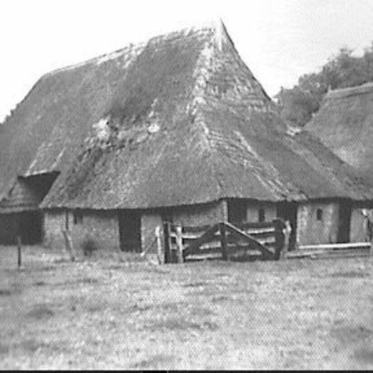 Boerderij met achterbaander