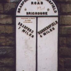 Milestone To North Of Canal Bridge At Ngr Se 146227