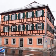 Wohn- und Geschäftshaus