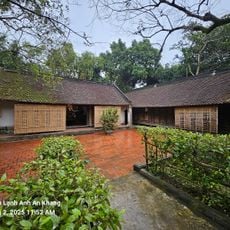 Kim Liên museum