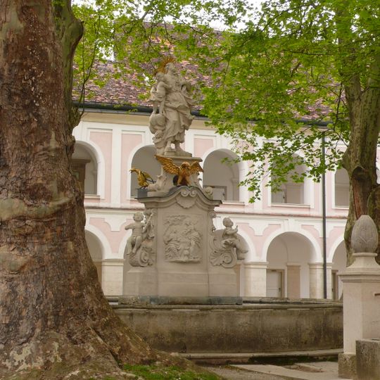 Stift Heiligenkreuz - Josephsbrunnen
