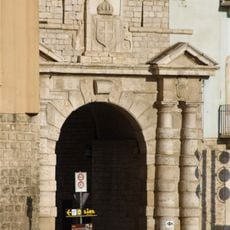 Porta la Maia
