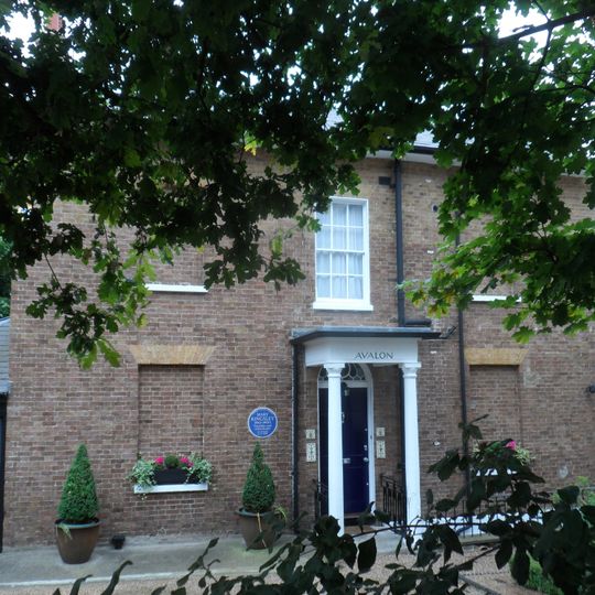 22, Southwood Lane N6