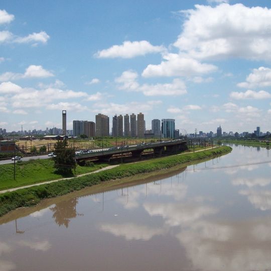 Pinheiros River