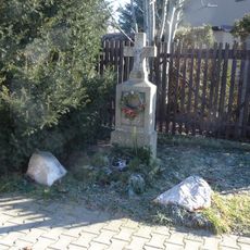 Kříž v ulici K Safině v Hrnčířích