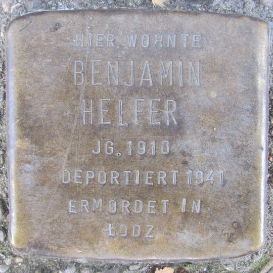 Stolperstein dedicated to Benjamin Helfer