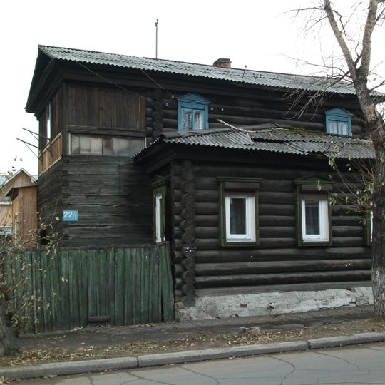 Одноквартирный двухэтажный жилой дом