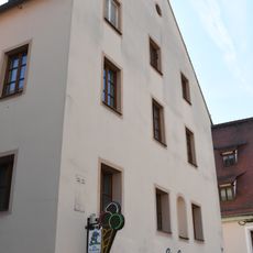 Wohn- und Geschäftshaus