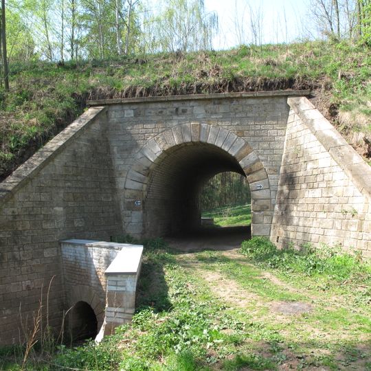 Železniční most severovýchodně od Hlaváčova