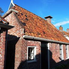 Burg. Brouwersstraat 12