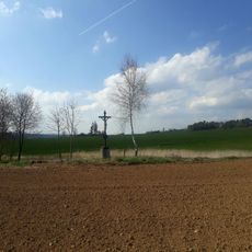 Kříž západně od Ratibořských Hor