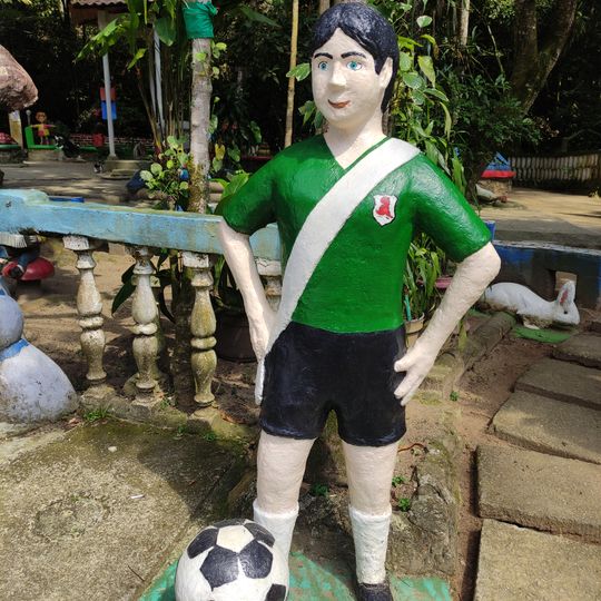 Escultura Naif - O Jogador Brasileiro