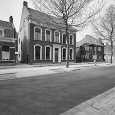 Herenhuis uit 1879 in eclectische stijl gebouwd voor de wollenstoffenfabrikant