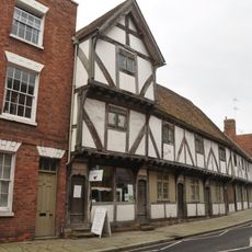 Abbey Lawn Cottages, 41-48 Church Street