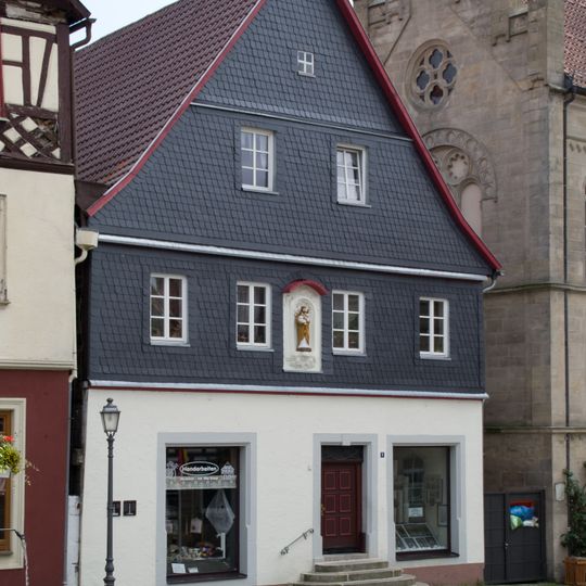 Wohn- und Geschäftshaus