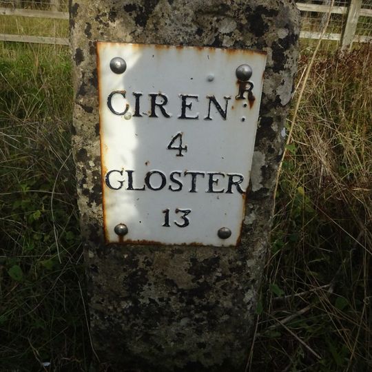Milestone, N of Dartley farm