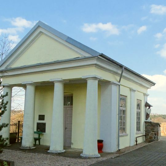 Gargždai churchyard chapel