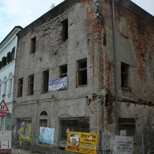 Zámecké náměstí 52