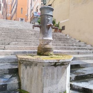 Brunnen (Fontana delle tre cannelle)