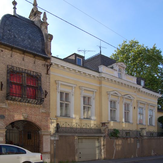 Hauerhaus, Friedrich-Schmidt-Haus