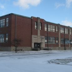 Peru High School Historic District
