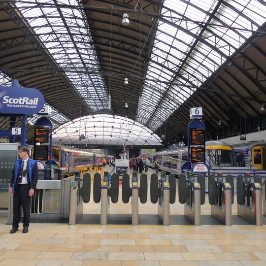 Glasgow Queen Street railway station