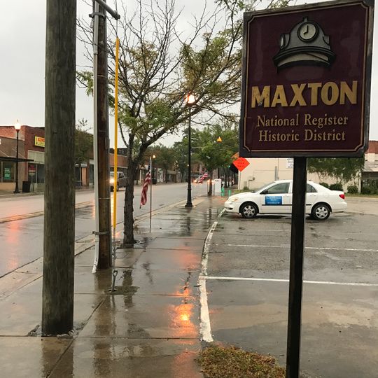 Maxton Historic District