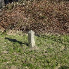 Wegestein (am Ortsausgang Nordwest)